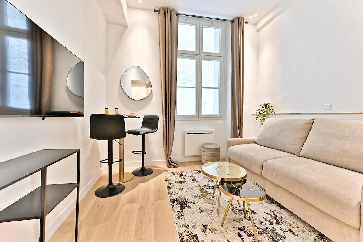 Studio Chic In Paris- III Paris